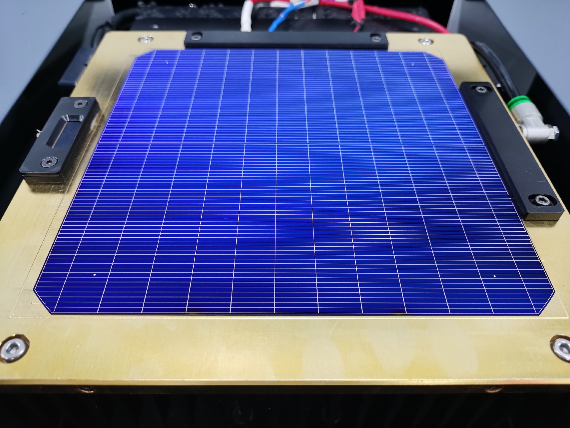 《Nature Energy》刊发bc贷股份“低铟无银”异质结电池研究成果